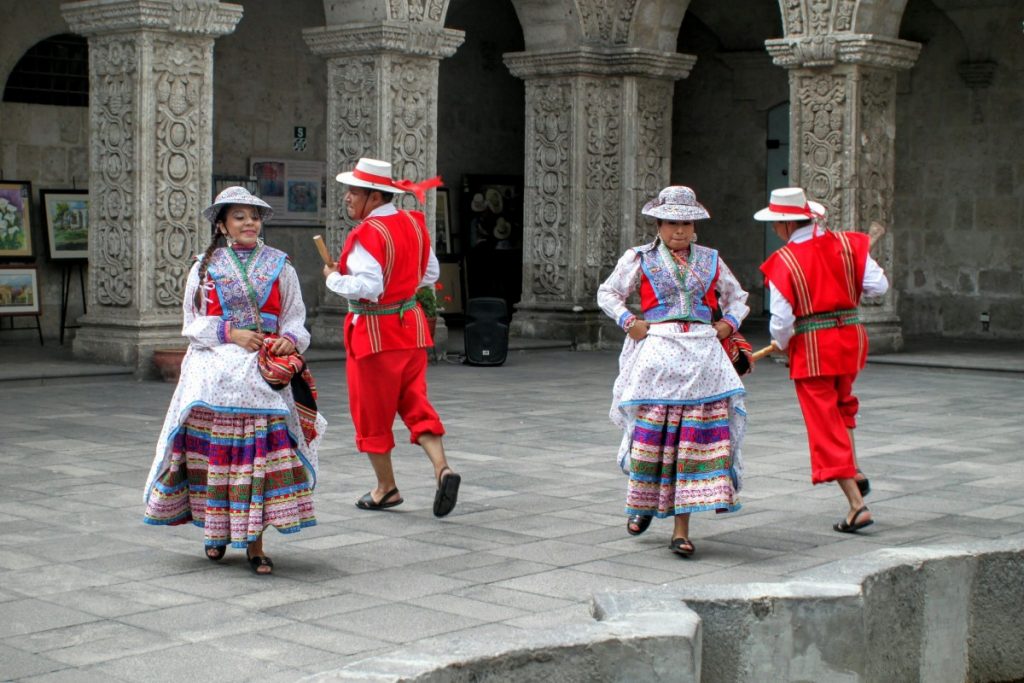We found these dancers in a Rand courtyard